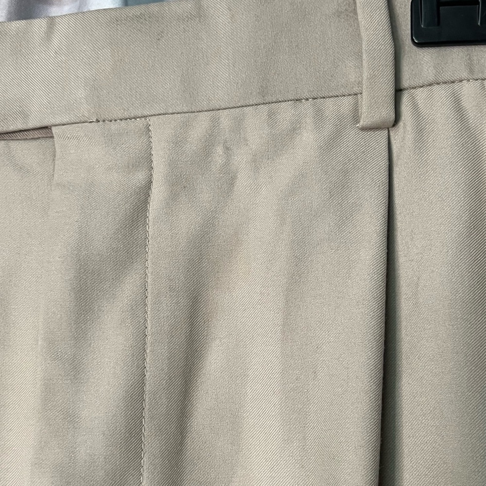 Louis Raphael Pleated Cuffed Khaki Dress Pants - 33x29 - Picture 3 of 8